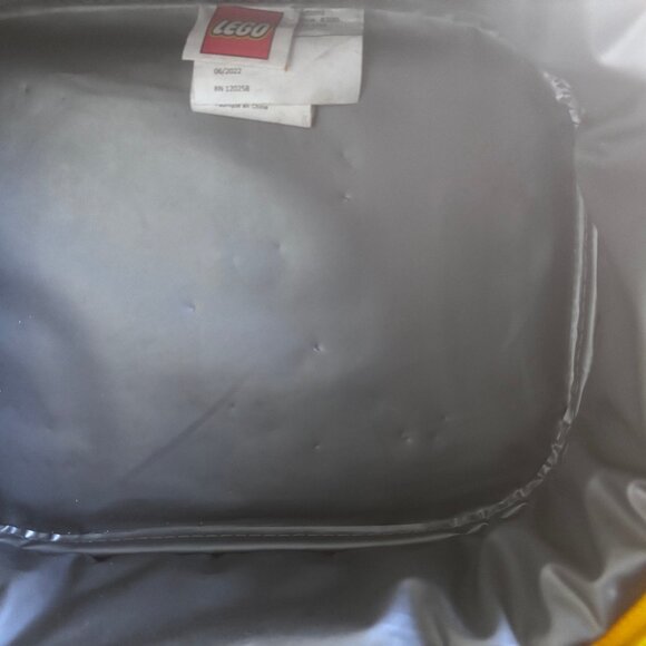 Lego Lunch Bag Cooler with Snap Closure Handle - Picture 7 of 7